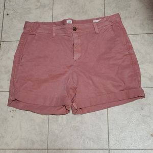 Gap salmon color shorts size 10